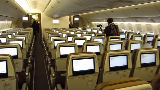 How Many Seats On A Boeing 777